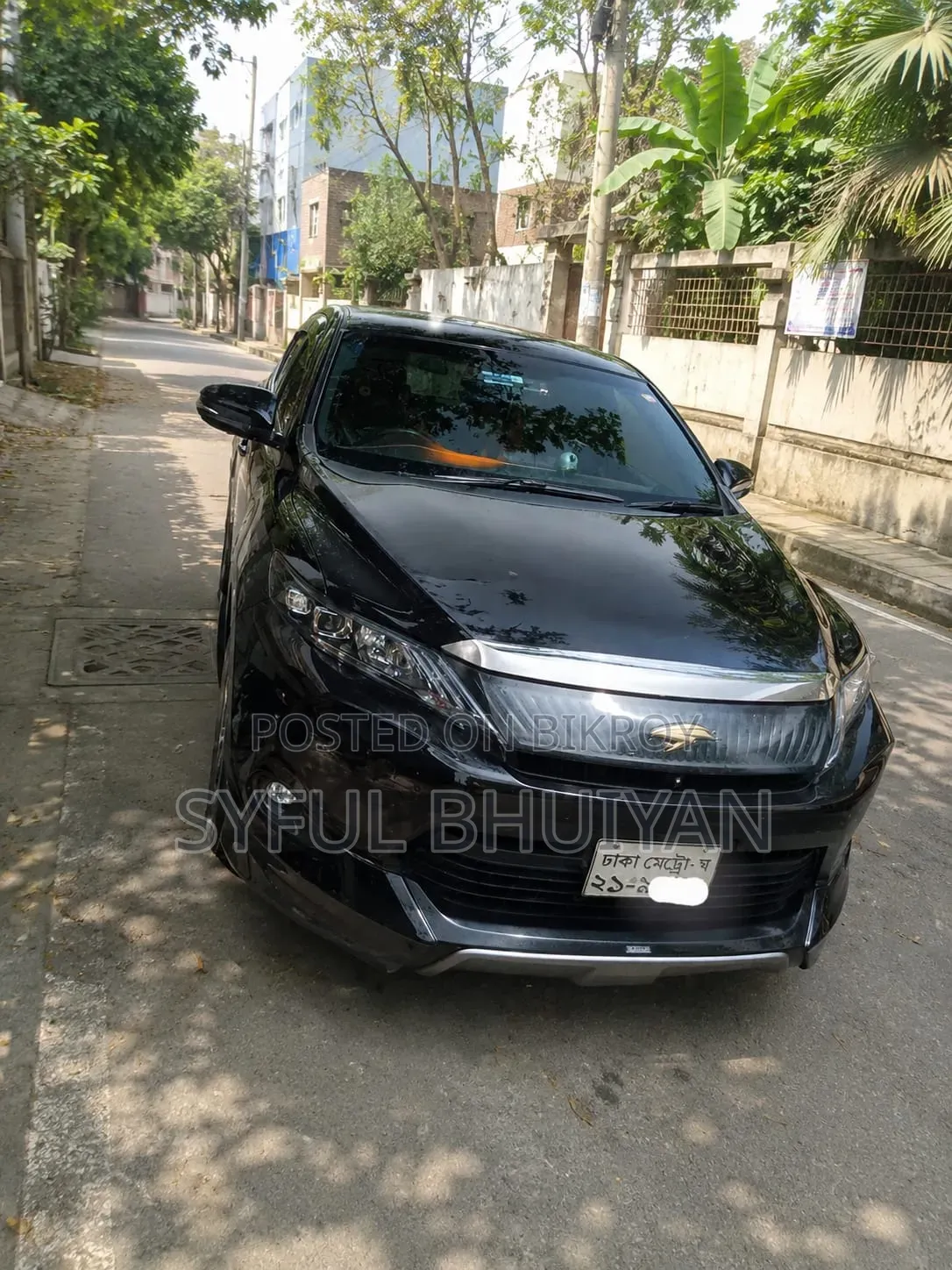 Toyota Harrier 2.0 2016 Black