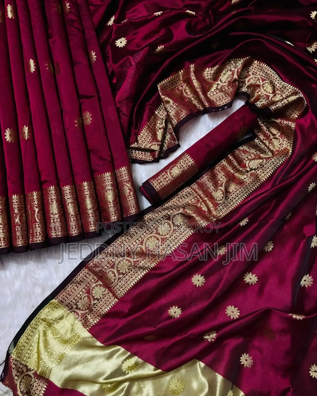 রুচিশীল নারীদের জন্য প্রিমিয়াম শাড়ি। আজই অর্ডার করুন