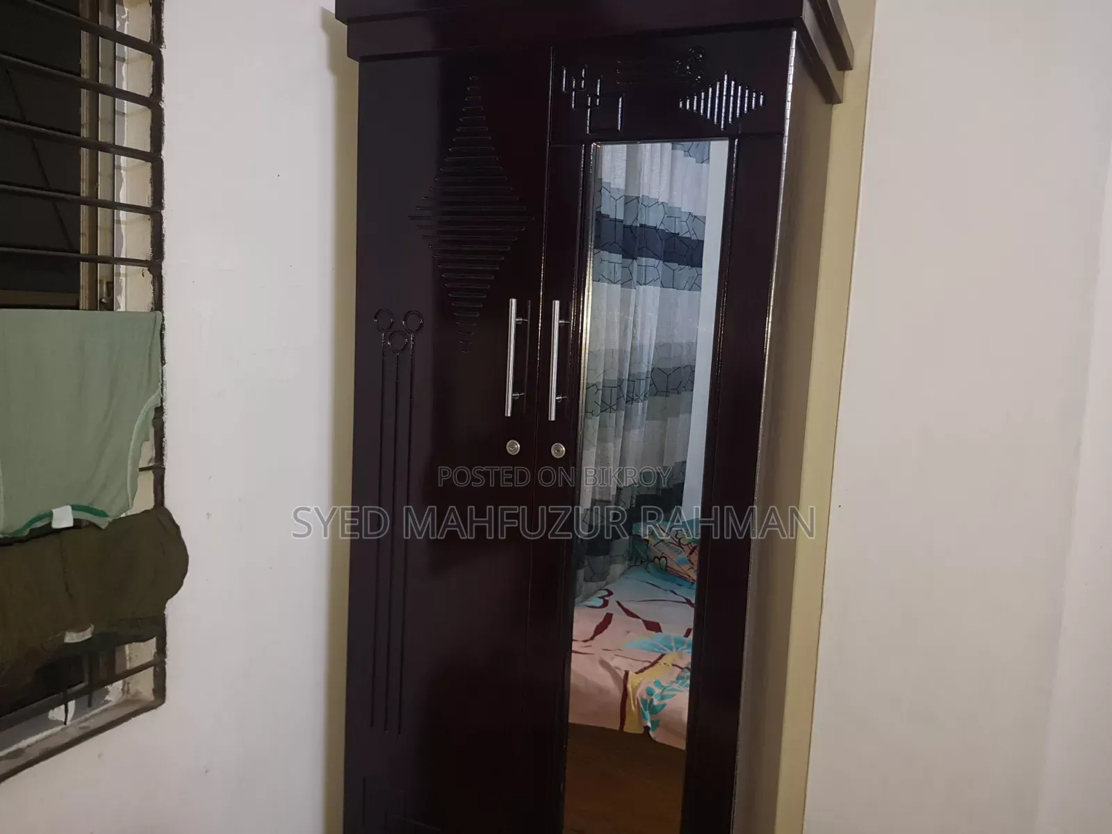 আলমিরা বিক্রির জন্য