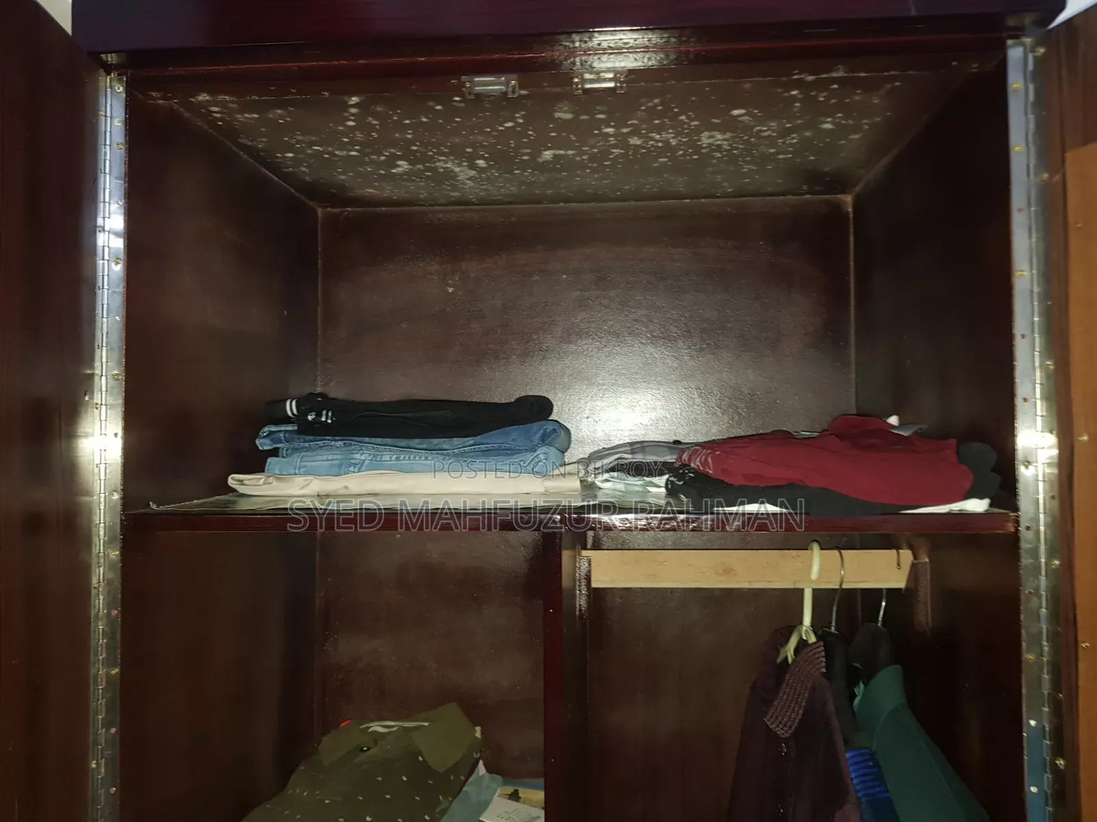 আলমিরা বিক্রির জন্য