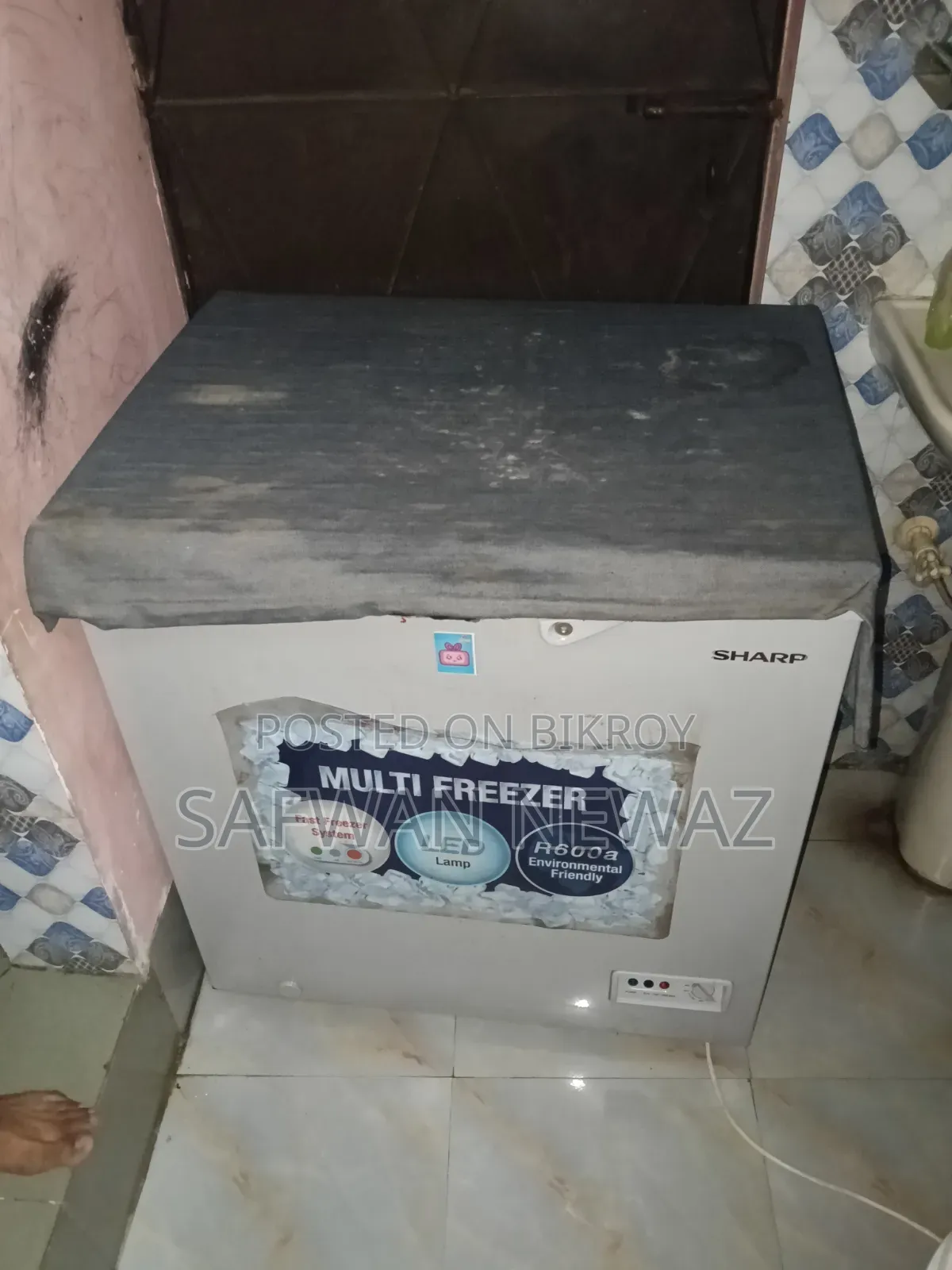 একটা ডিপ ফিরিজ বিক্রি হবে