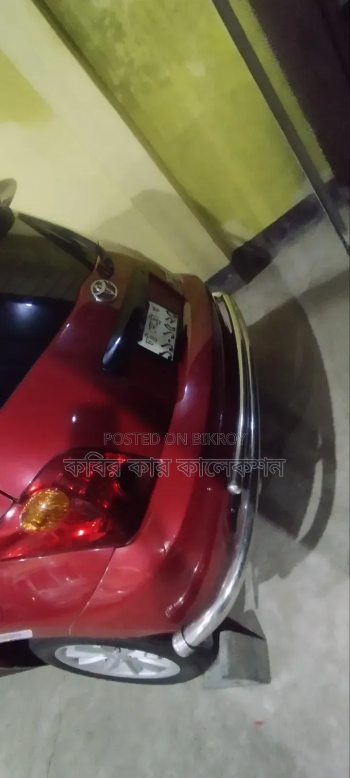 Toyota IST 2004 Red