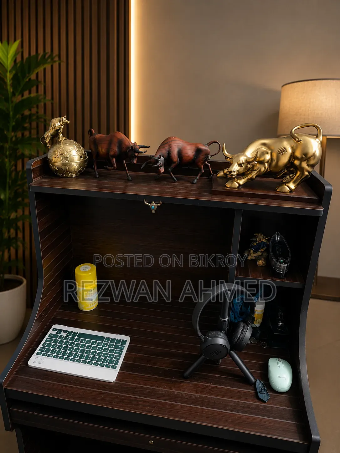 Desktop Table