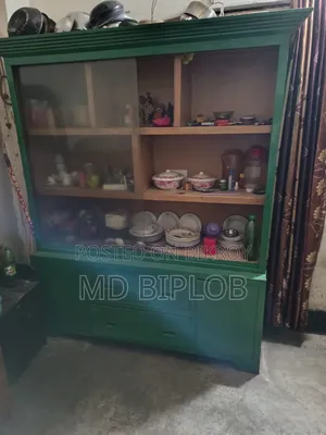 High-Quality Steel Wall Showcase