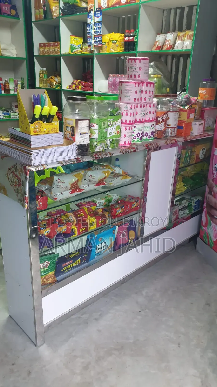 Beautiful Cash Counter for Shop for Sale