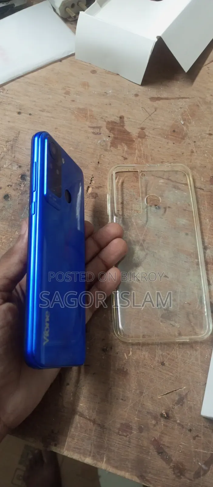 New Vfone 32 GB Blue