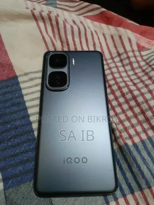 iQOO 256 GB Black
