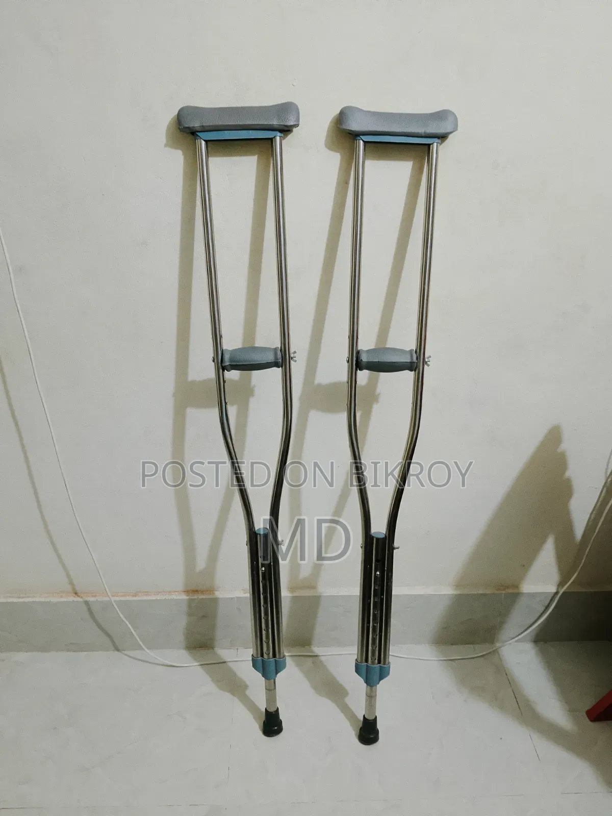 Aluminum Alloy Crutches with Arm Grip for Walking