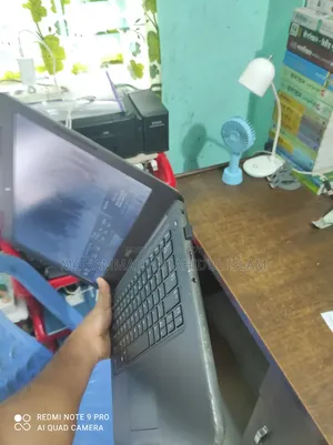 Laptop Dell Latitude 3380 8GB Intel Core i3 SSD 256GB