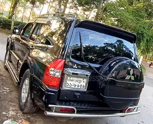 Mitsubishi Pajero Pininfarina 2004 Black
