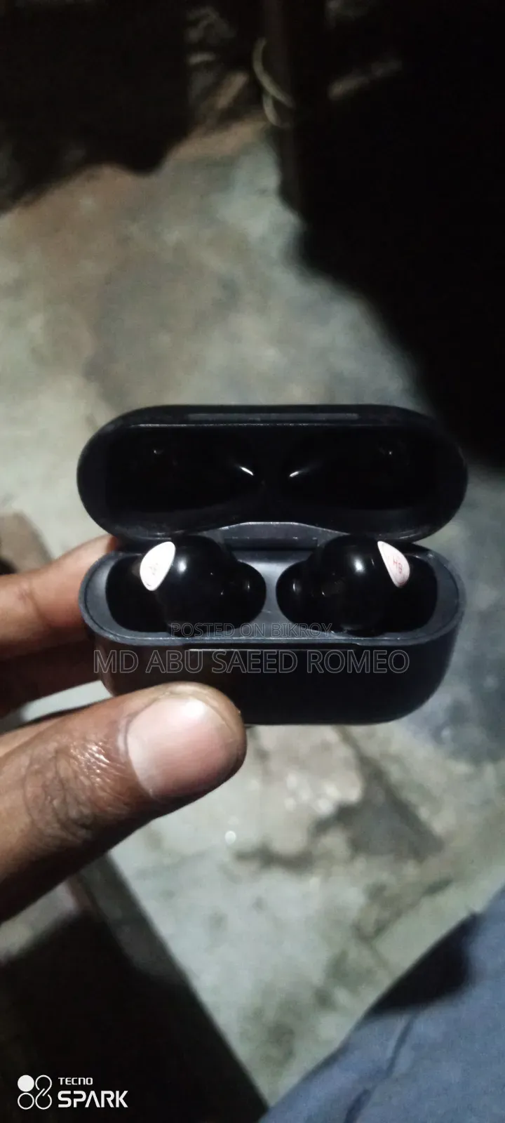 এই ব্লুটুথ হেডফোন বিক্রি আছে