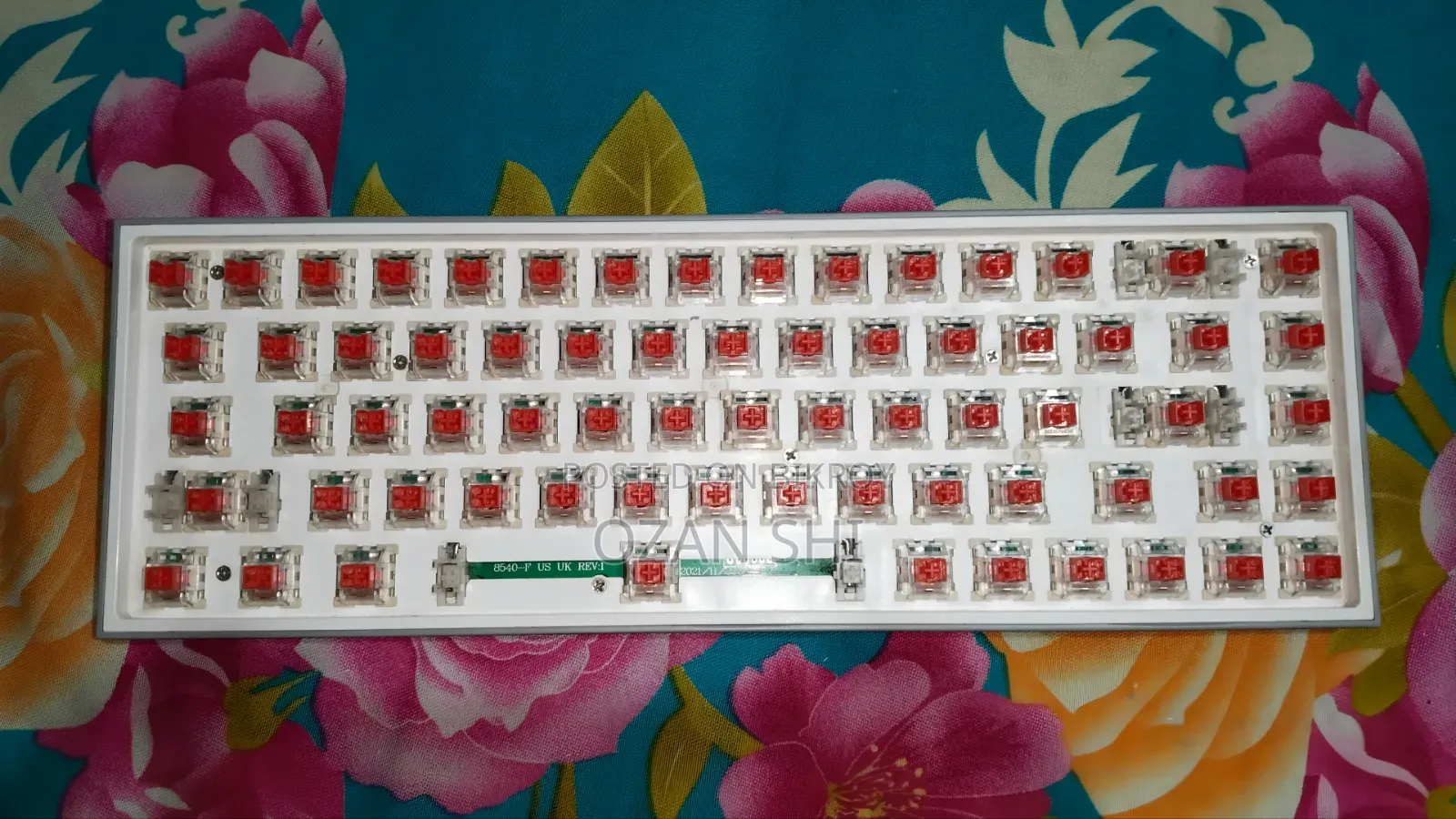 (Urgent Emergency Sell) Red Dragon 65% Rgb Mechanical Keyboard |