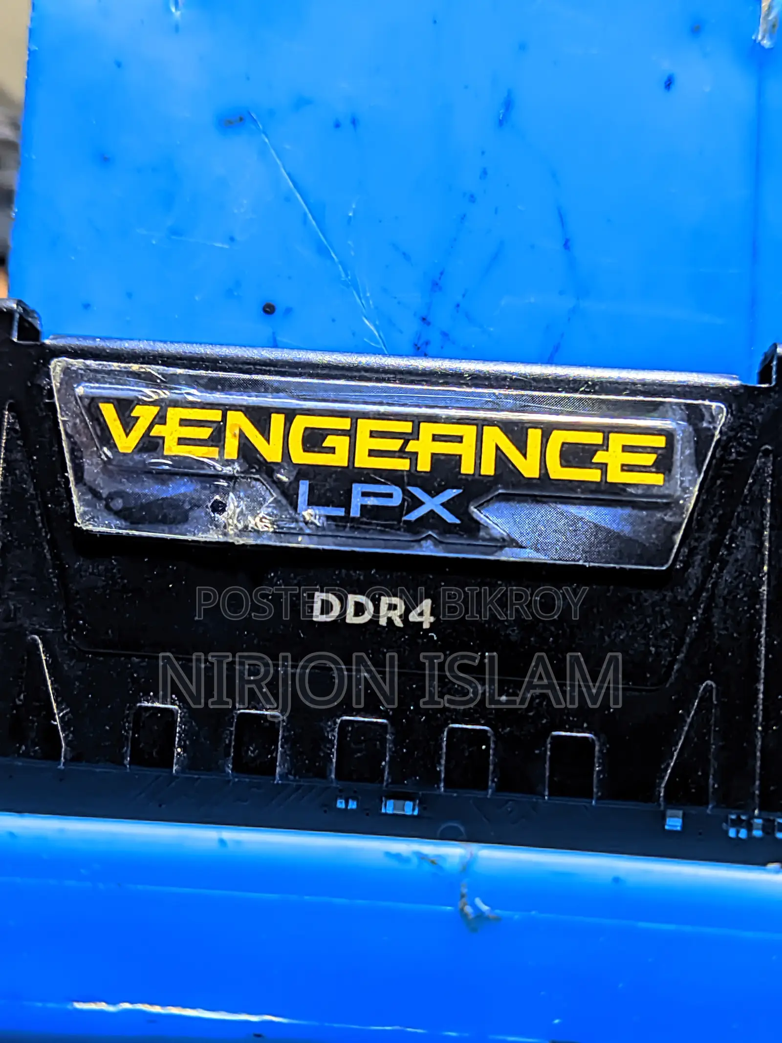 Corsair DDR 4 8gb 3200 Megahertz
