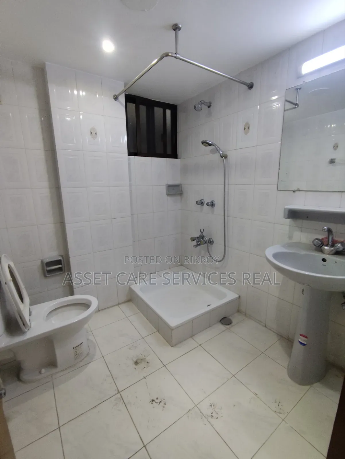 3-bedroom Apartment in Baridhara for rent