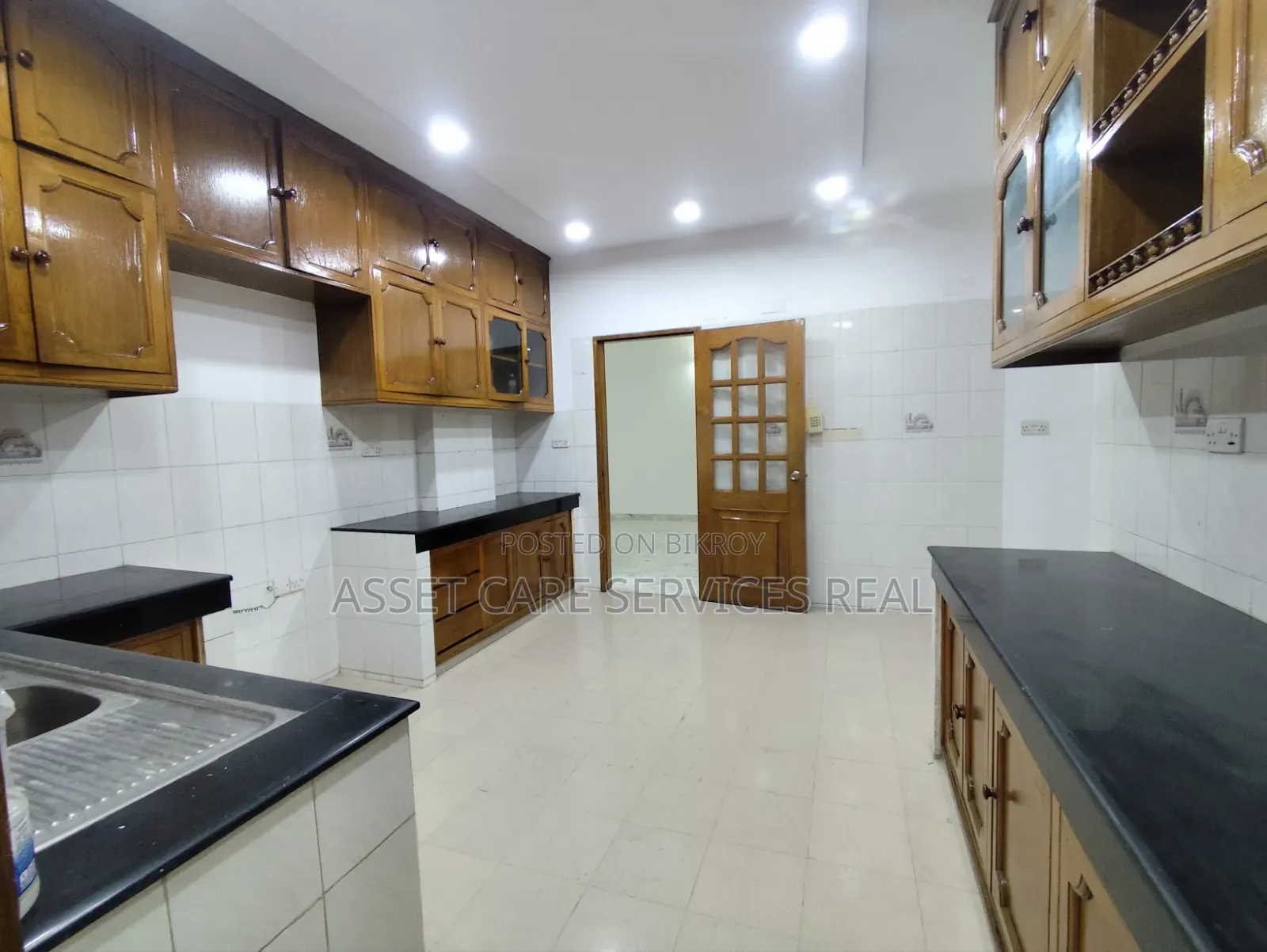 3-bedroom Apartment in Baridhara for rent