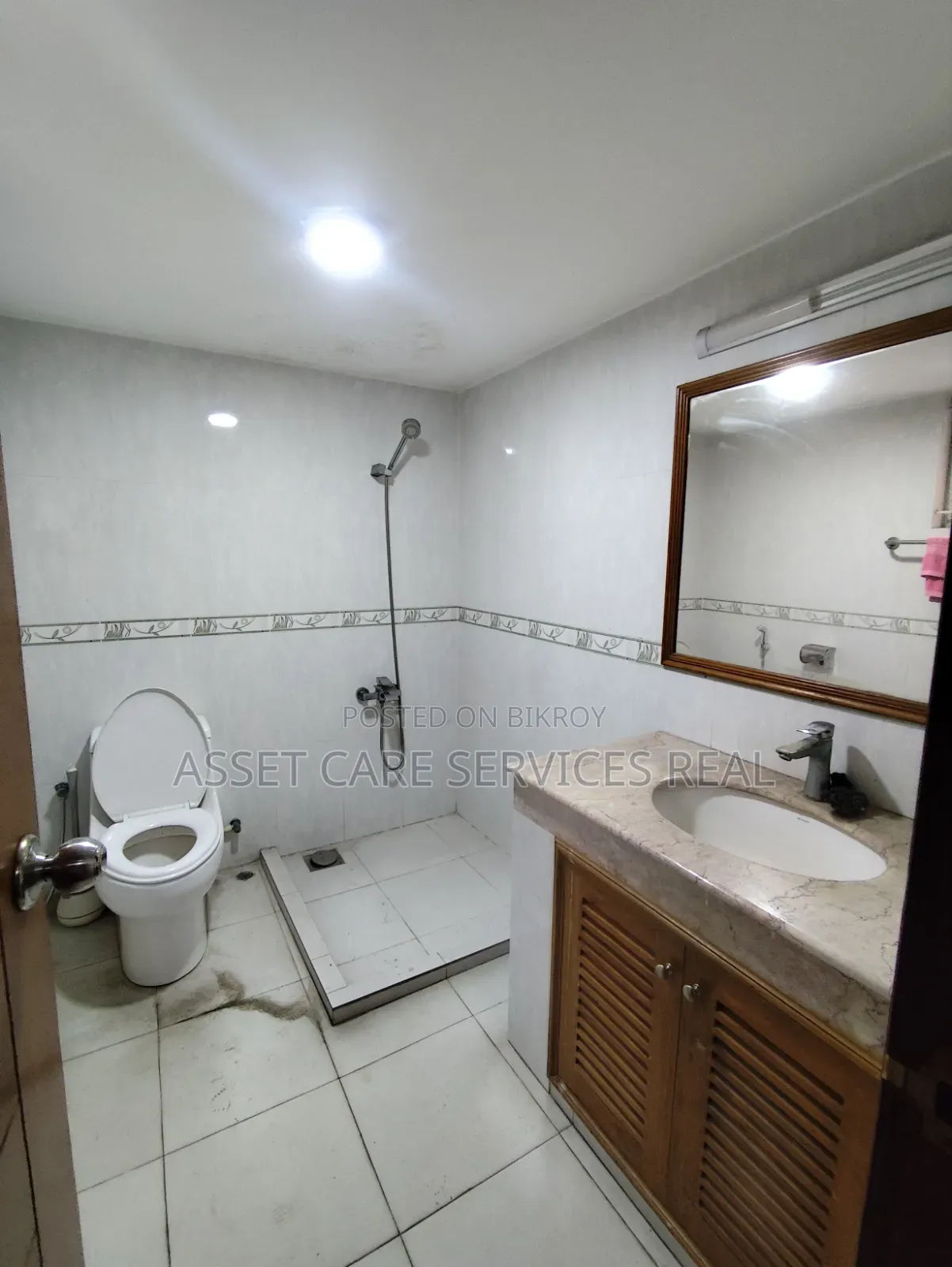 20,000-SQFT Full Building Office Rent in Gulshan-2