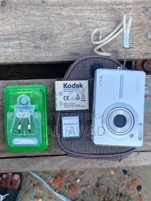Digital Camera (Kodak Easyshare C763)
