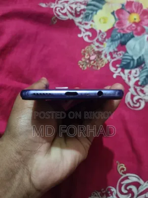 ভিভো ভি২০ ১২৮ জিবি
