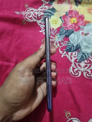 ভিভো ভি২০ ১২৮ জিবি