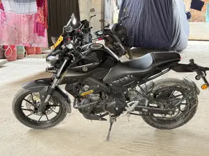 Yamaha 2022 Black