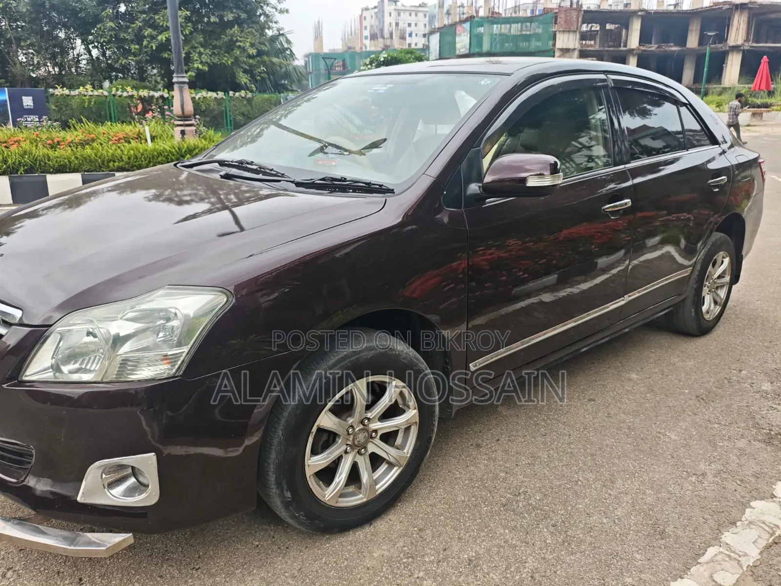 টয়োটা প্রিমিও ২০১২ লাল