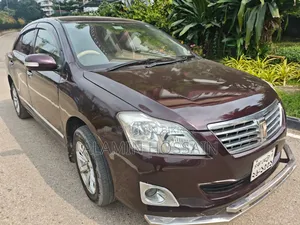 টয়োটা প্রিমিও ২০১২ লাল
