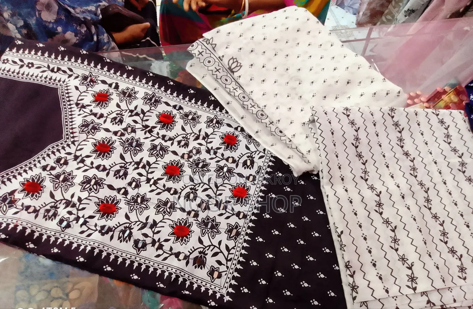 Combo offer price, chance to create your own combo