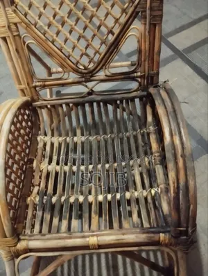 A very beautiful chair, anyone who wants can take it