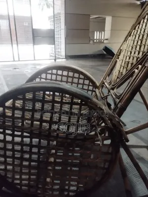 A very beautiful chair, anyone who wants can take it