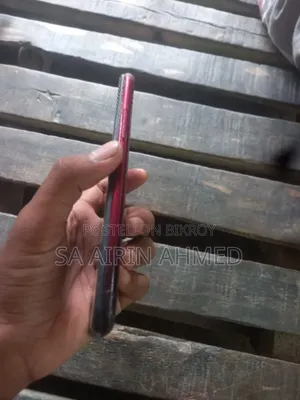 Vivo Y11 32 GB Red