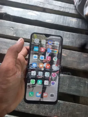 Vivo Y11 32 GB Red