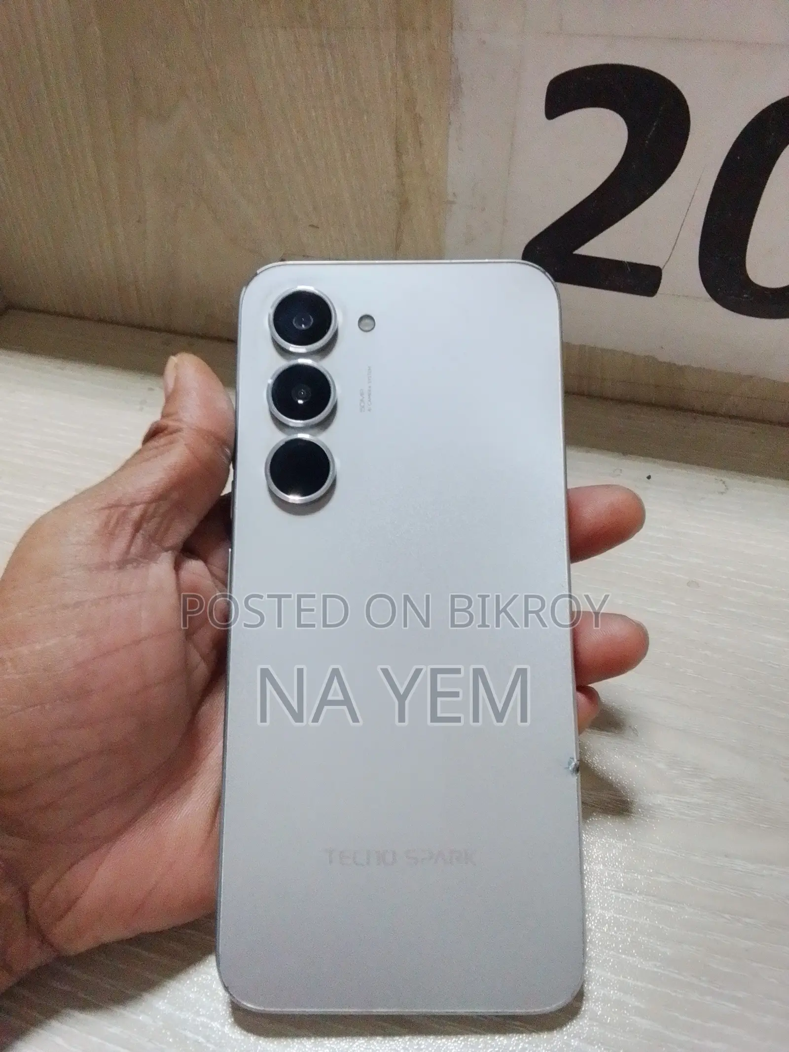 Tecno Spark 40 Pro 128 GB Silver
