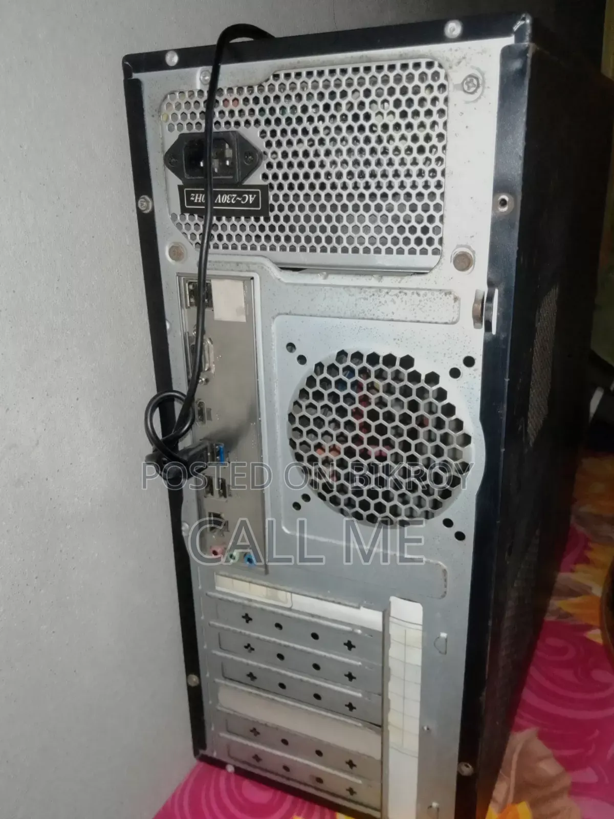 Desktop Computer 8GB Intel Core I3 SSD 140GB