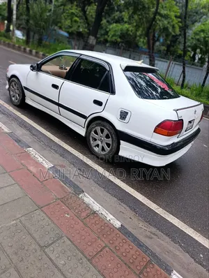 Toyota Corolla 1996 White