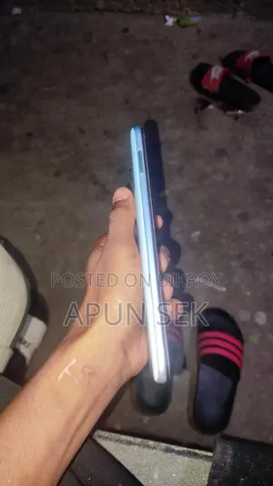 রিয়েলমি ৭আই ১২৮ জিবি ব্লু