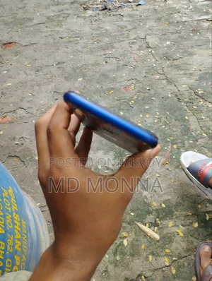 Vivo Y15 64 GB Blue