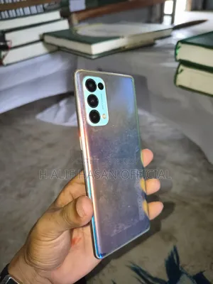 Oppo Reno5 Pro 5G ২৫৬ জিবি গোল্ড