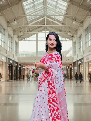 উৎসব রঙের বৈশাখী শাড়ি