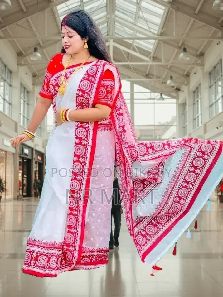 উৎসব রঙের বৈশাখী শাড়ি