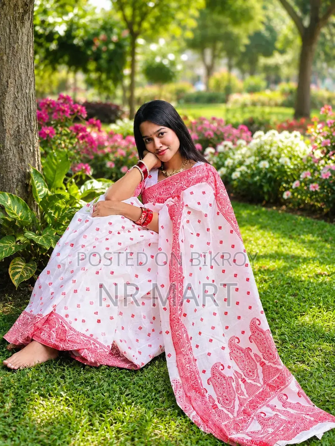 উৎসব রঙের বৈশাখী শাড়ি