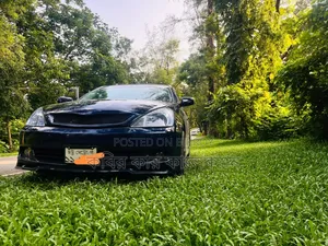 টয়োটা অ্যালিয়ন ২০০২ কালো