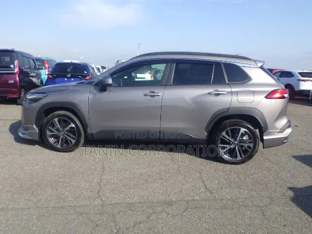 Toyota Corolla Cross 2023 Brown