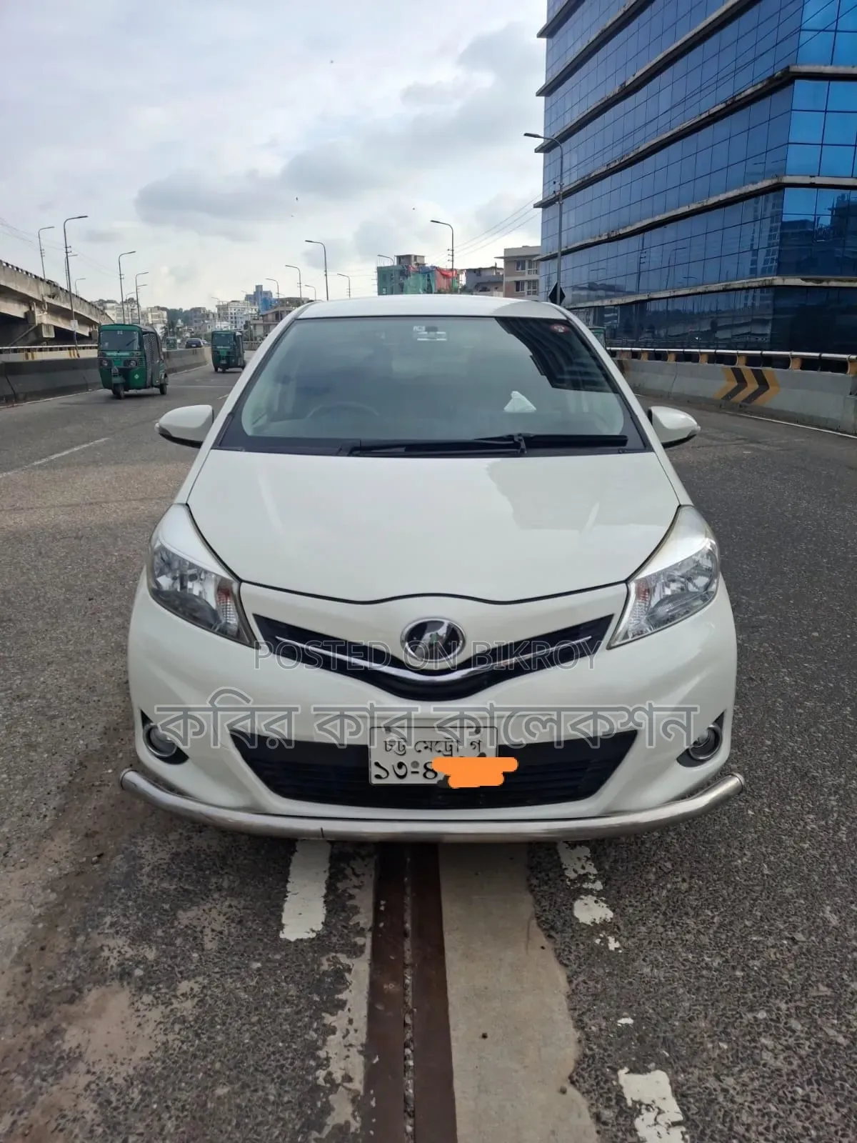 Toyota Vitz 2012 Pearl