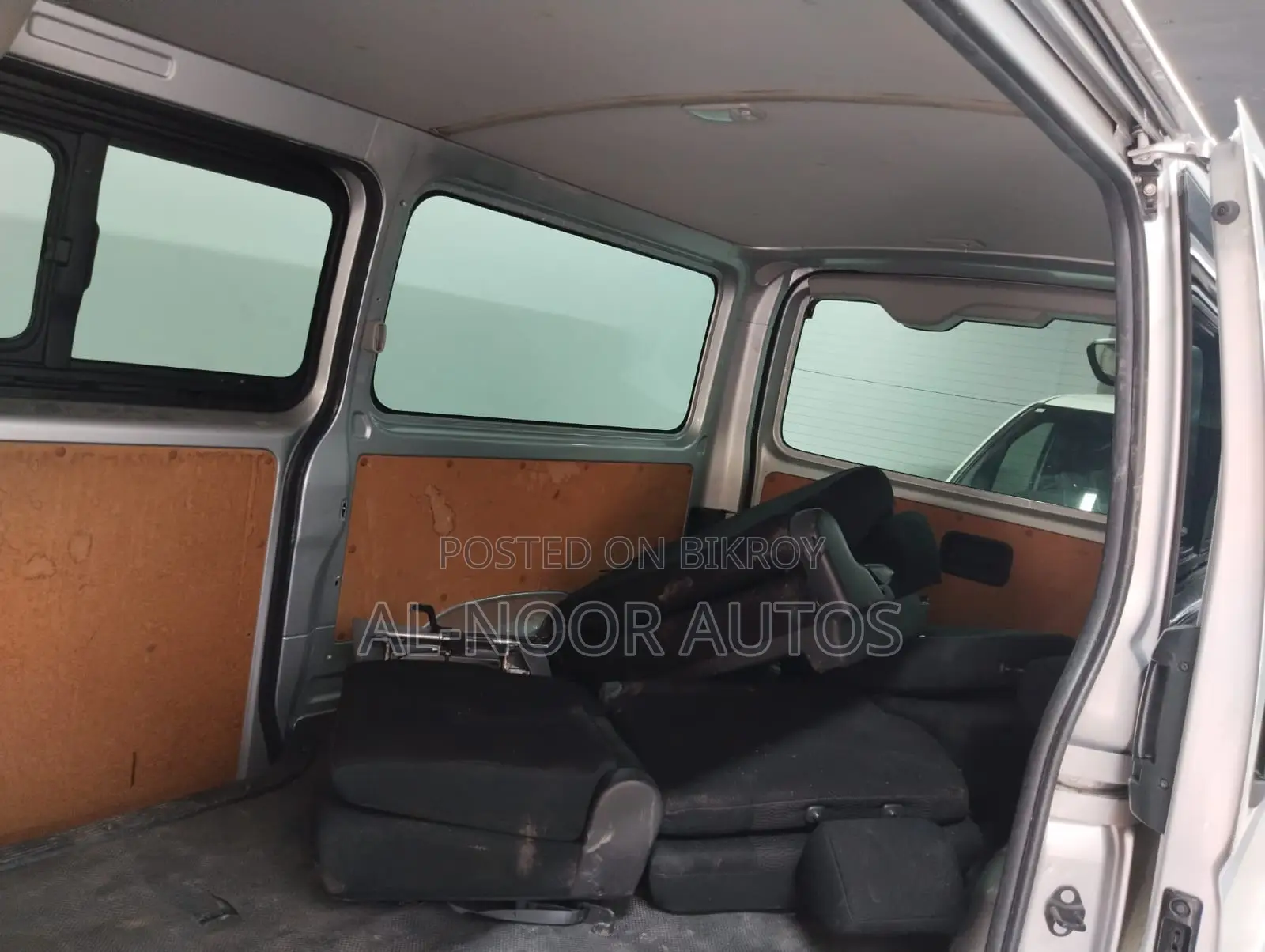 Toyota HiAce 2021 Silver