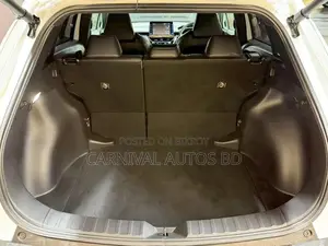 Toyota Corolla Cross 1.8 Hybrid AWD 2021 Pearl