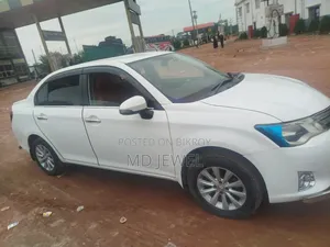 Toyota Axio 2013 White