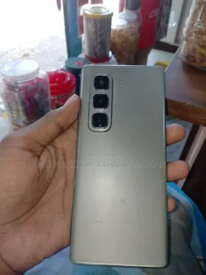 Infinix Hot 50 Pro+ 4G 256 GB Silver