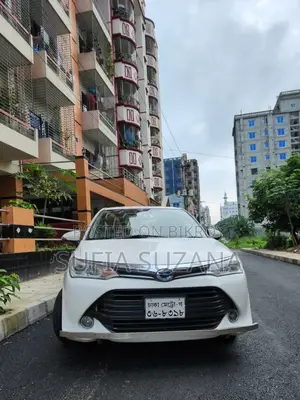 Toyota Axio 1.5 Hybrid 2WD 2017 White