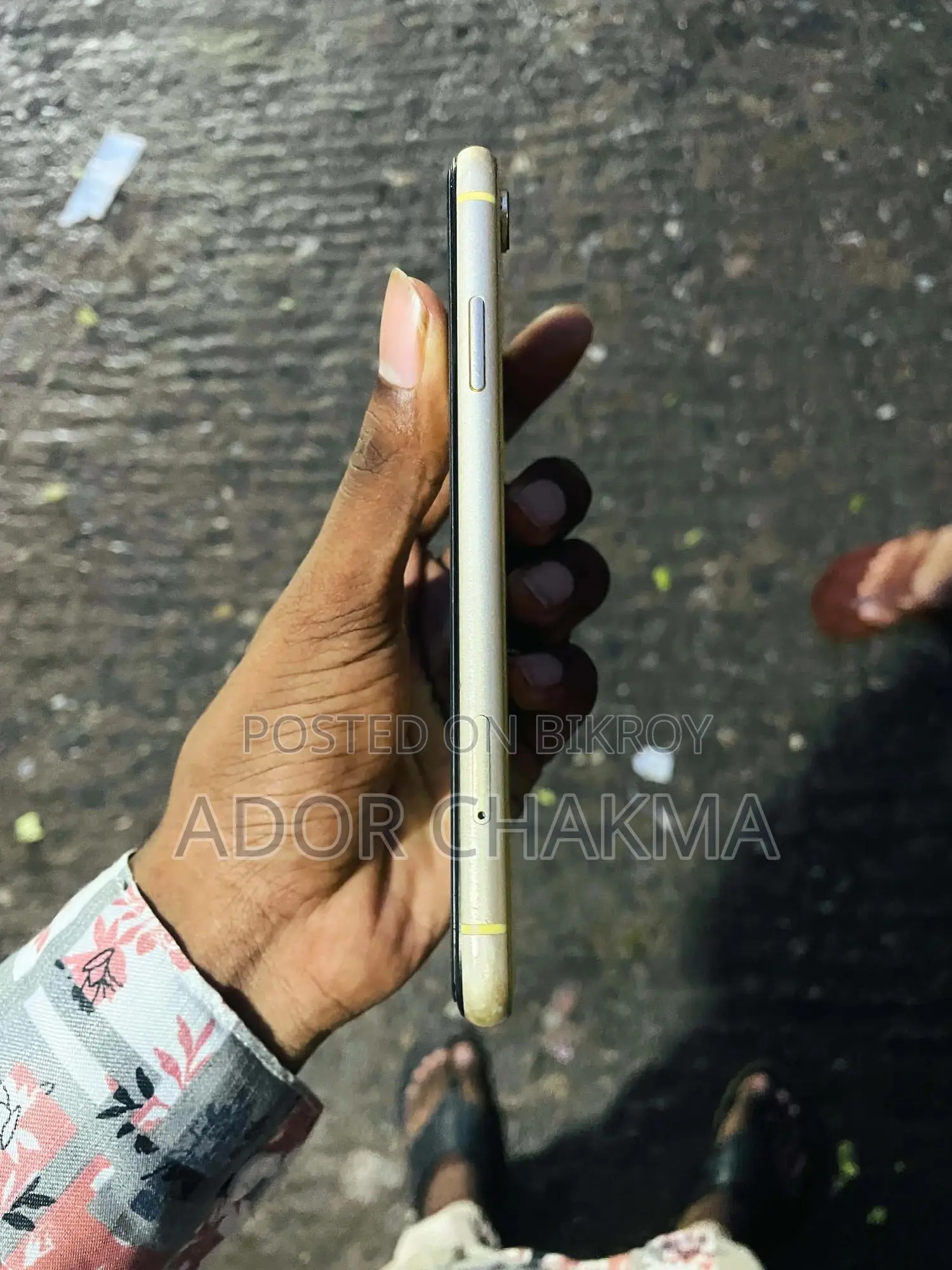 অ্যাপল আইফোন এক্সআর ৬৪ জিবি ইয়েলো