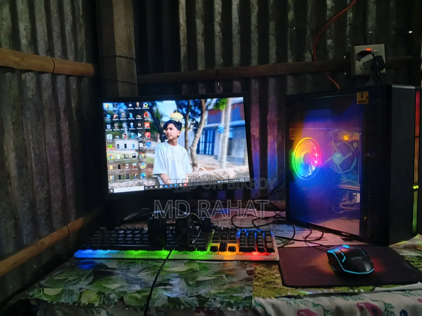 Laptop 8GB RAM 256GB HDD
